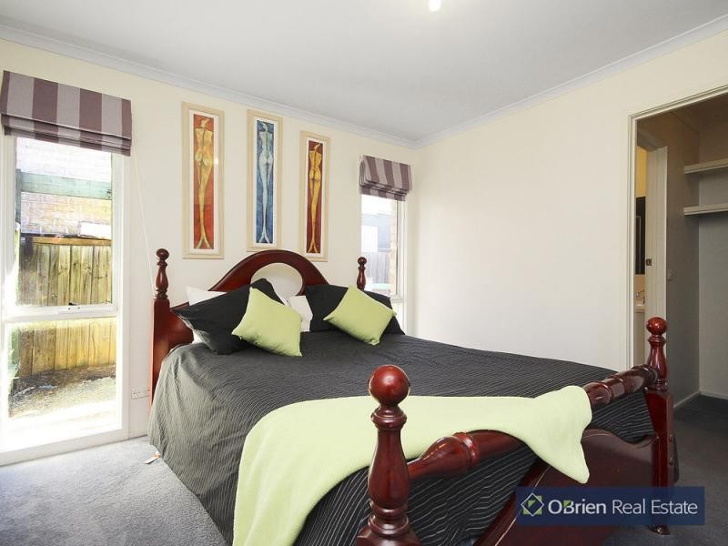 15 Sharpe Court, Berwick VIC 3806