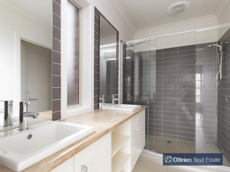 5 Castellana Court, Narre Warren South VIC 3805