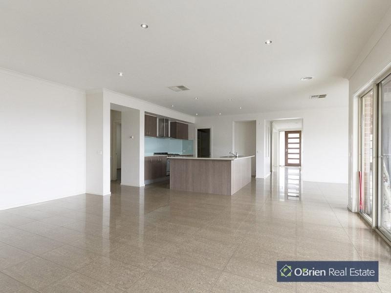 5 Castellana Court, Narre Warren South VIC 3805