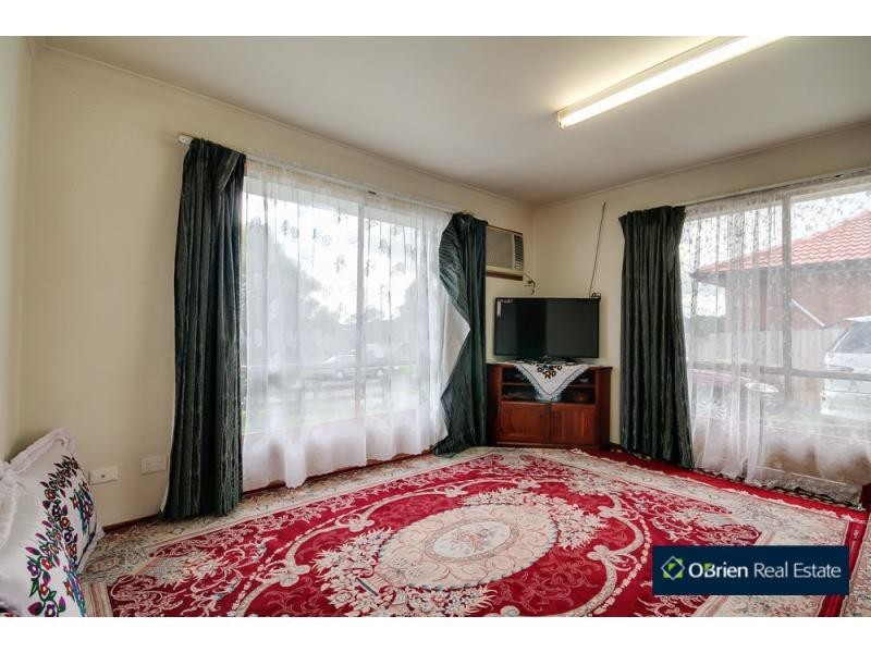 32 Leigh Court, Doveton VIC 3177