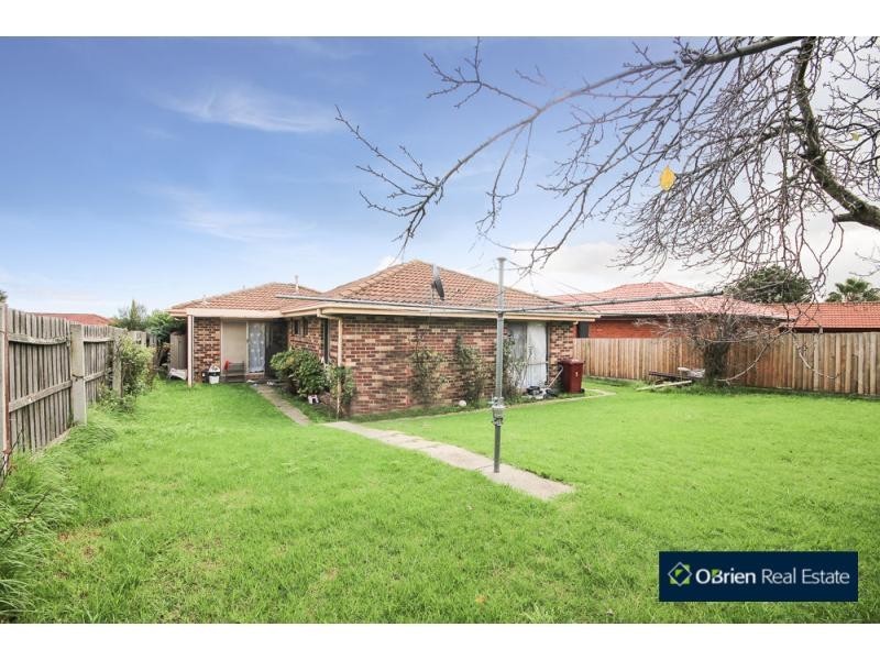 32 Leigh Court, Doveton VIC 3177