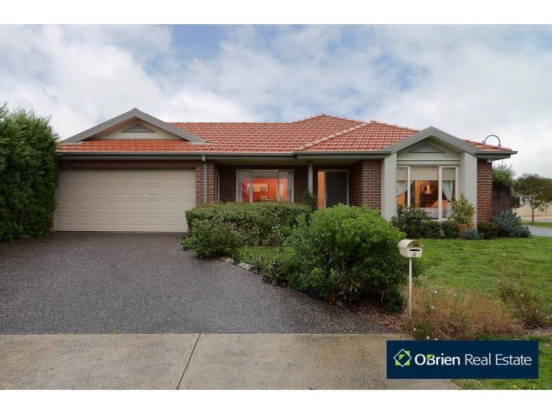 6 Iris Place, Pakenham VIC 3810