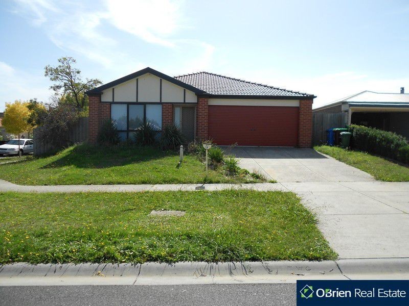 16 Fieldhouse Lane, Berwick VIC 3806