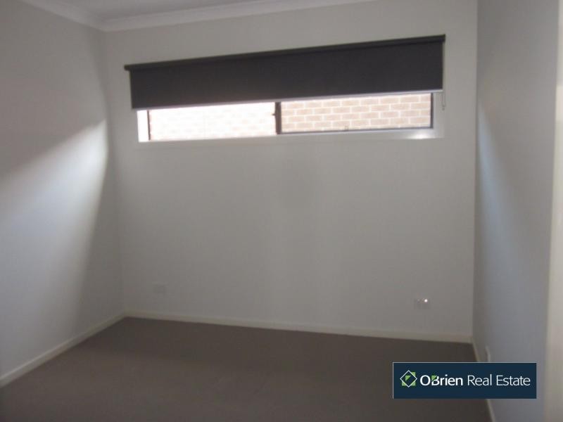 23 Autumn Fields Drive, Cranbourne North VIC 3977