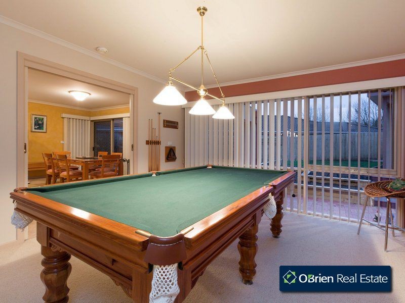 6 Jancol Court, Berwick VIC 3806