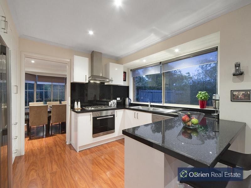 11 Wadham Court, Endeavour Hills VIC 3802