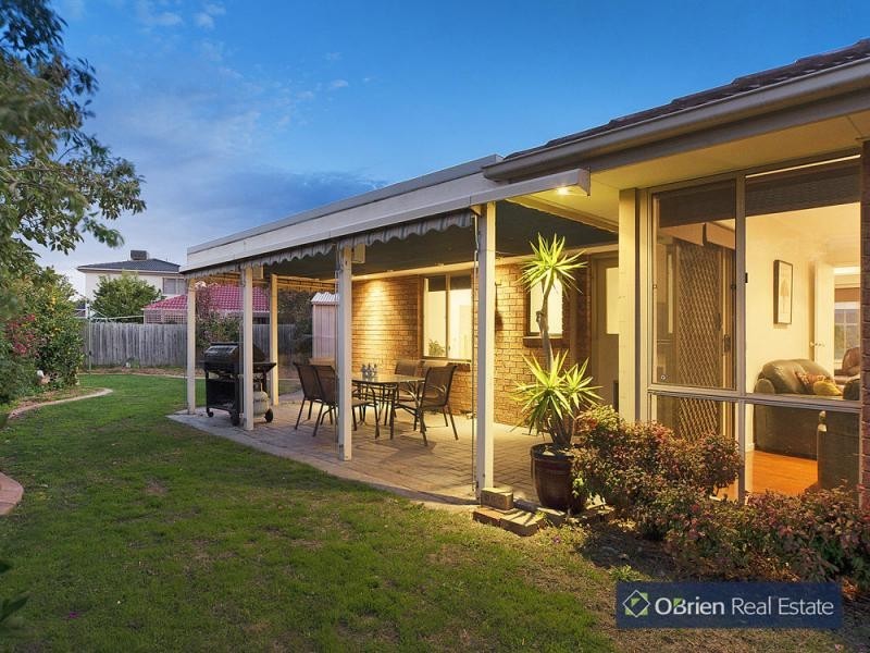 11 Wadham Court, Endeavour Hills VIC 3802