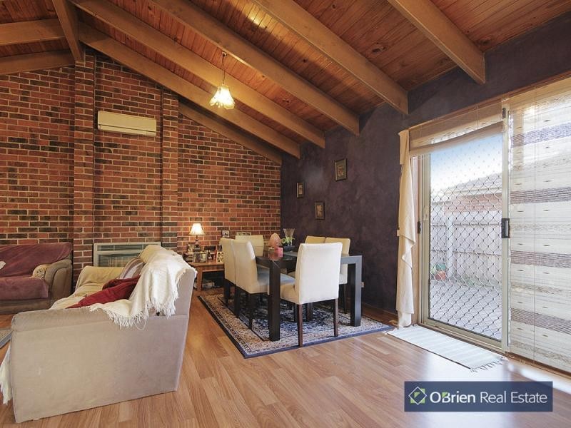 5/13 Lyall Street, Cranbourne VIC 3977