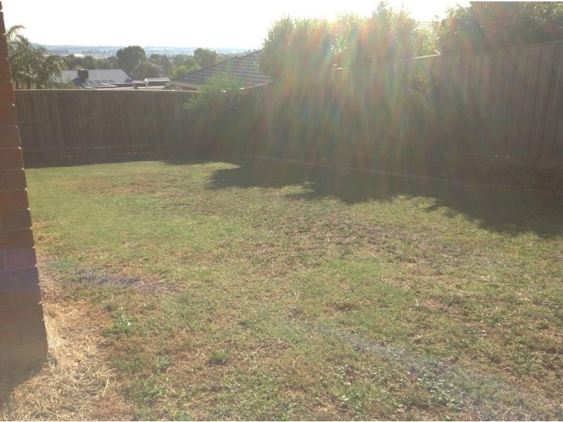 4 Denbigh Court, Berwick VIC 3806