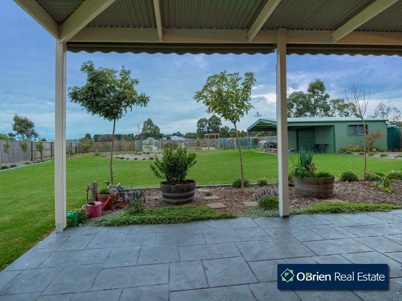 5 Foxborough Glade, Narre Warren North VIC 3804