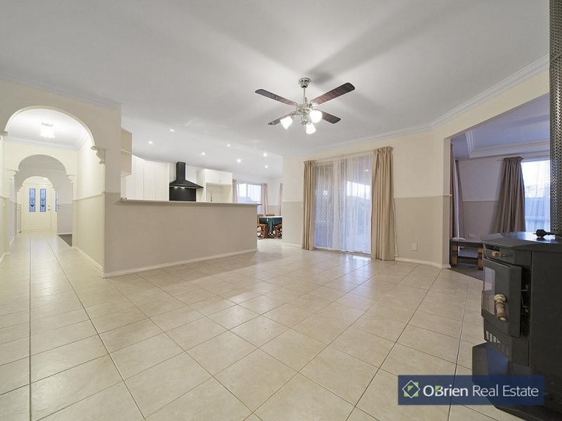 2 Makitti Close, Tooradin VIC 3980