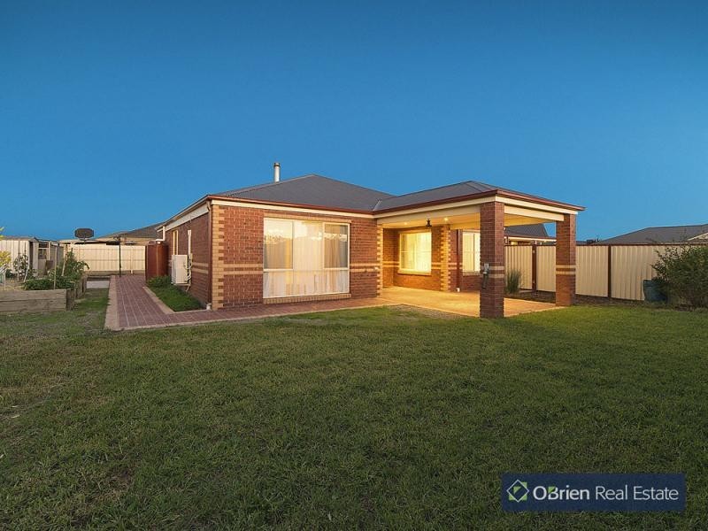 2 Makitti Close, Tooradin VIC 3980