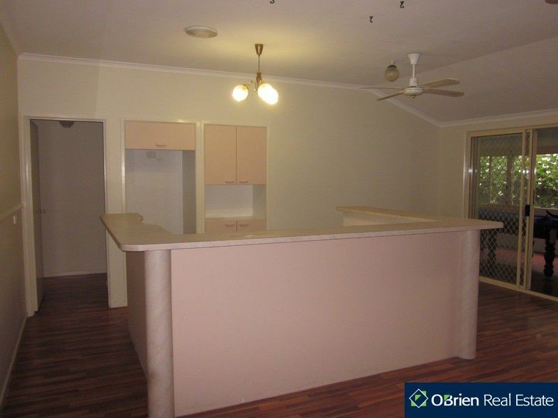 36 Pommel Street, Pakenham VIC 3810