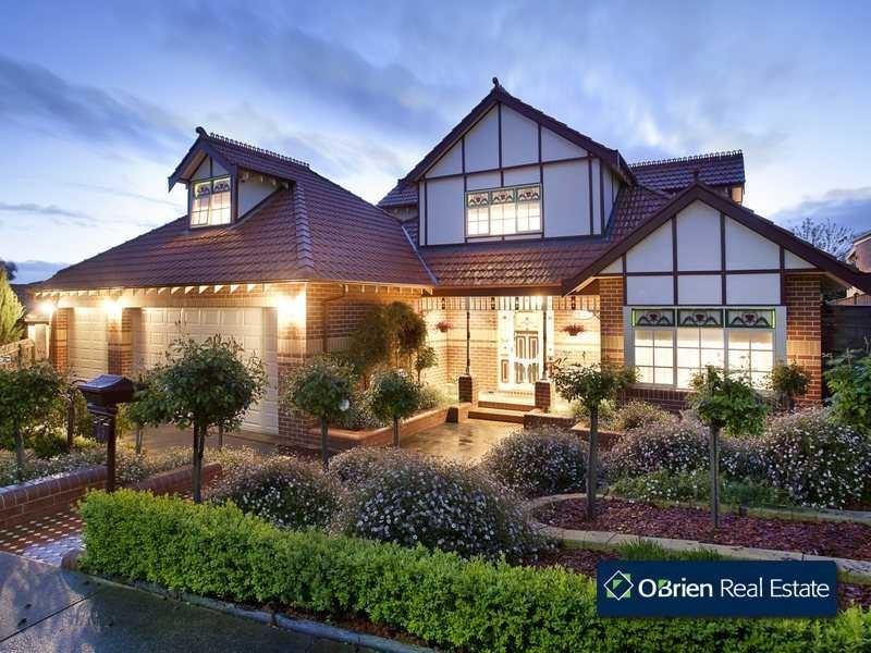 25 Mornington Grove, Berwick VIC 3806