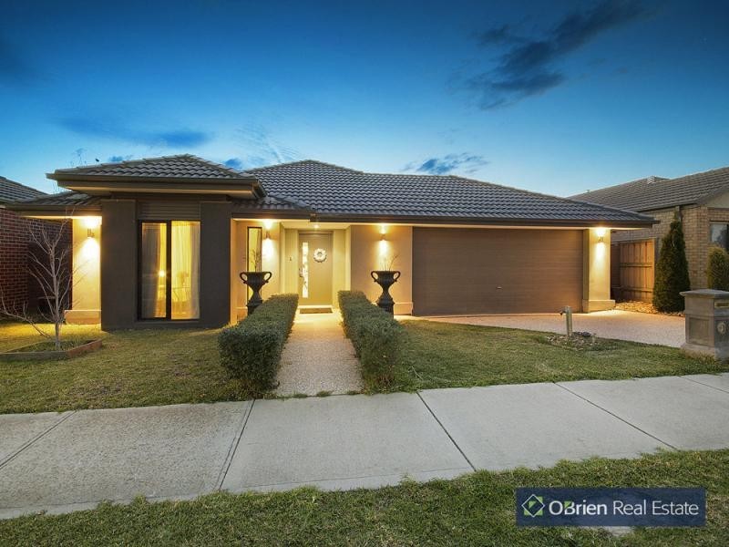 9 Leisurewood Drive, Berwick VIC 3806