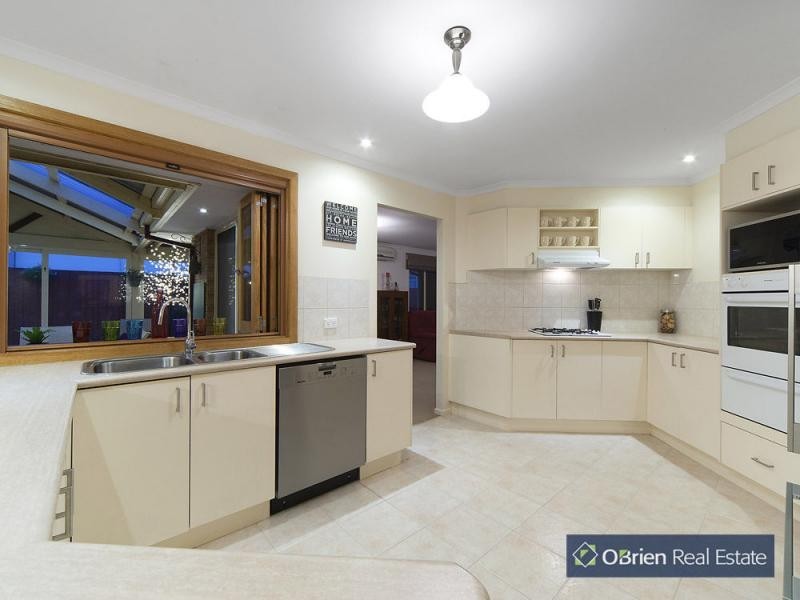 13 Buttonwood Court, Narre Warren South VIC 3805