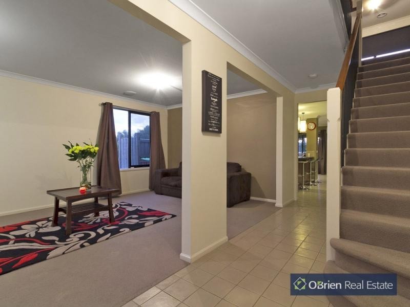 31 Melington Drive, Lyndhurst VIC 3975