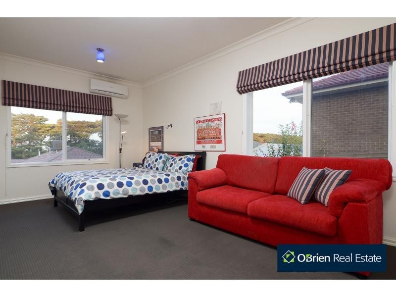 22 Southgate Drive, Berwick VIC 3806