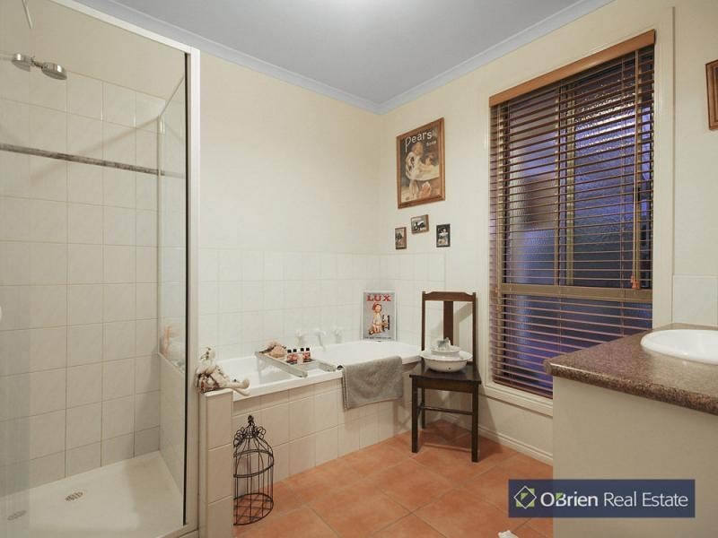 5 Wild Duck Way, Blind Bight VIC 3980