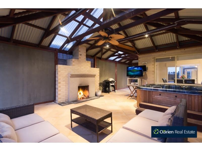 3 Iris Wells Close, Tooradin VIC 3980