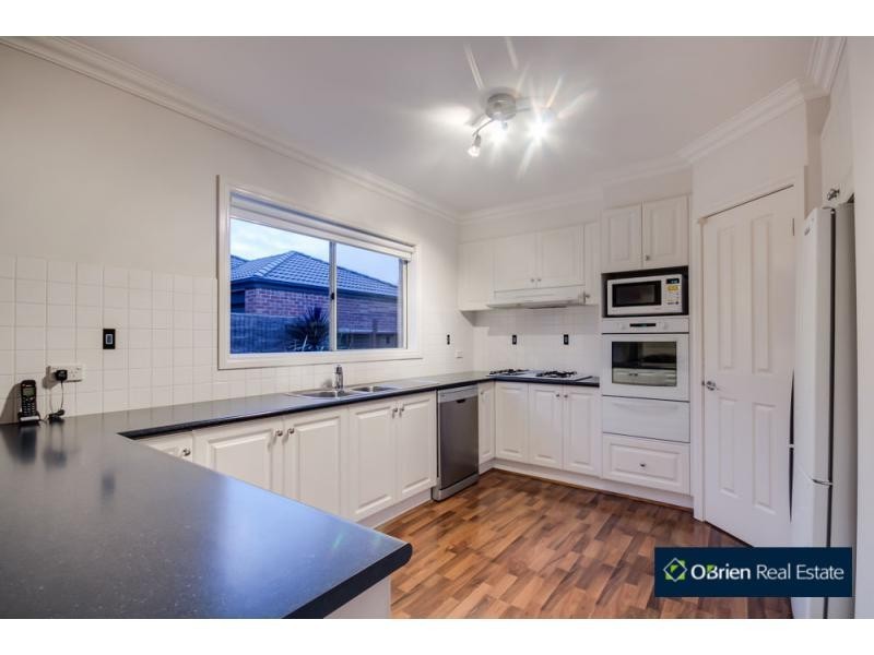 3 Iris Wells Close, Tooradin VIC 3980