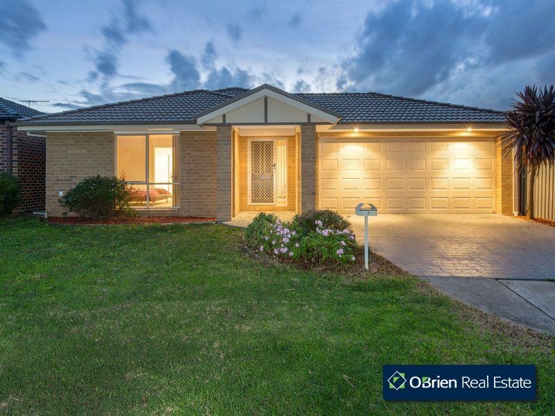 5 Reynard Place, Cranbourne East VIC 3977