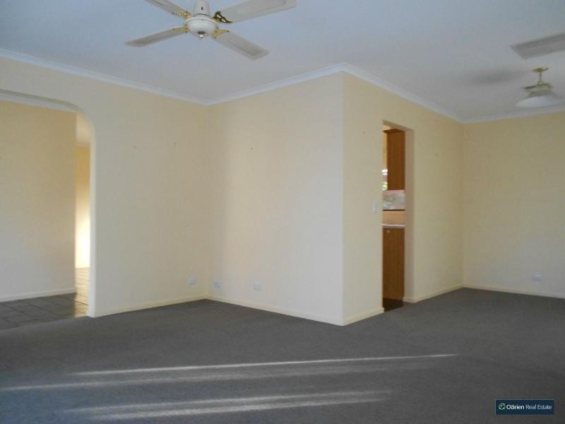 5 Topaz Place, Narre Warren VIC 3805