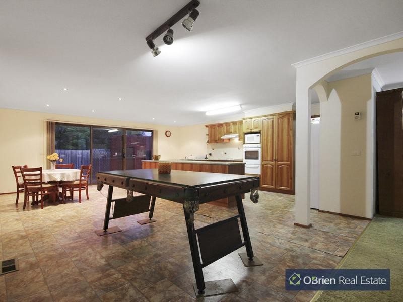 4 Wilkin Court, Endeavour Hills VIC 3802