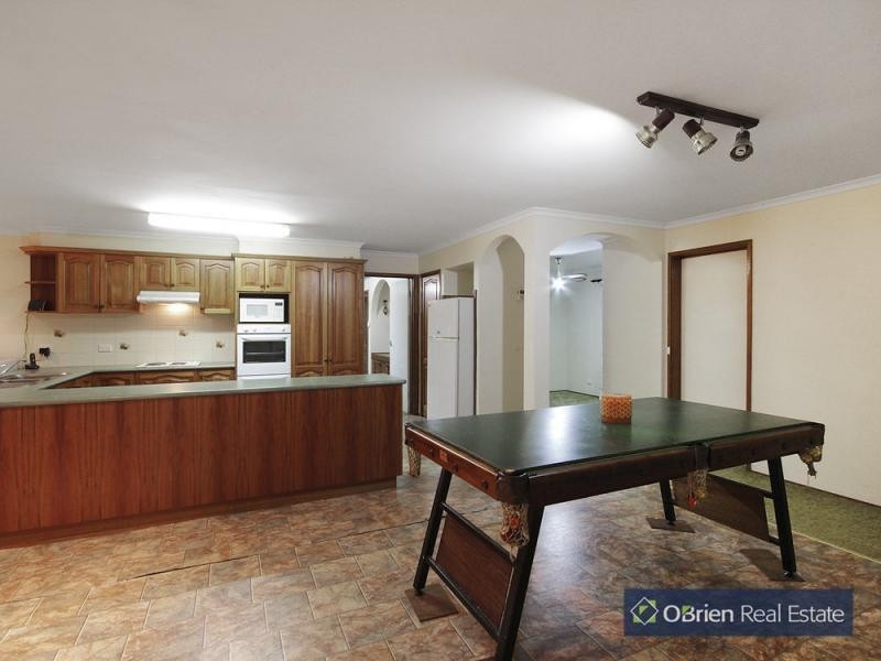 4 Wilkin Court, Endeavour Hills VIC 3802