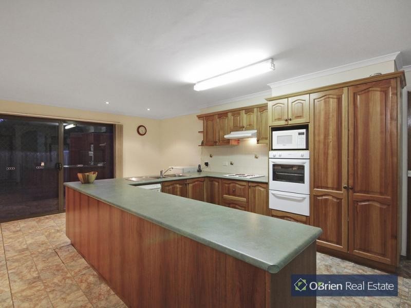 4 Wilkin Court, Endeavour Hills VIC 3802