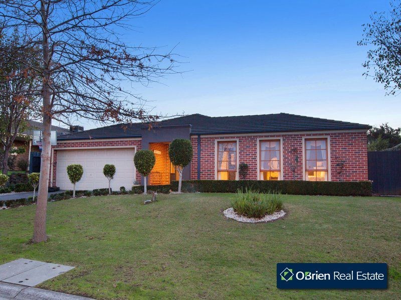 7 Bundoora Court, Narre Warren South VIC 3805