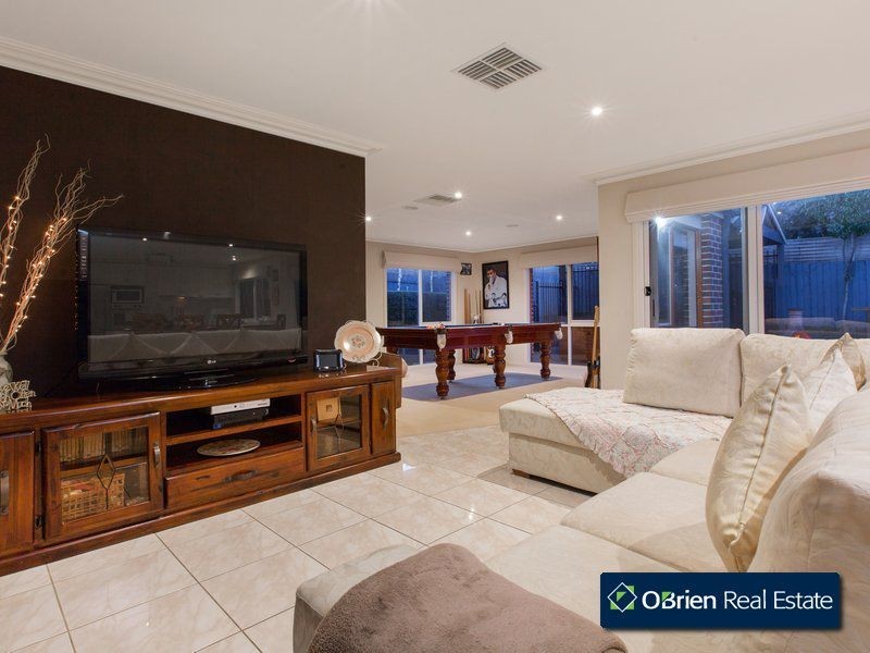 7 Bundoora Court, Narre Warren South VIC 3805