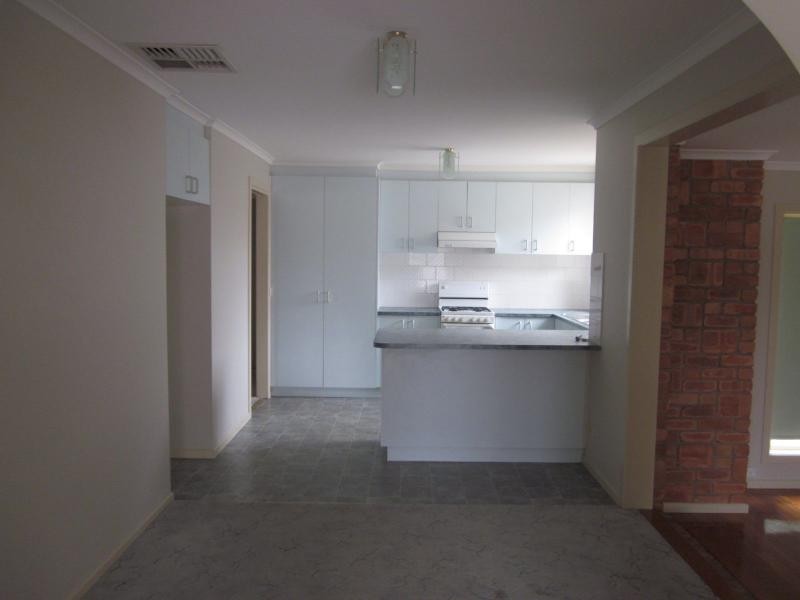 11 Culmara Court, Berwick VIC 3806