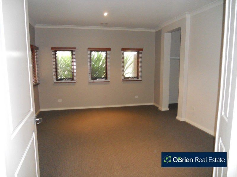 28 Wurundjeri Boulevard, Berwick VIC 3806