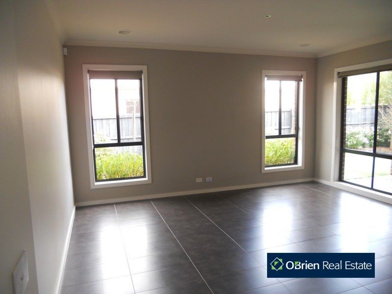 28 Wurundjeri Boulevard, Berwick VIC 3806