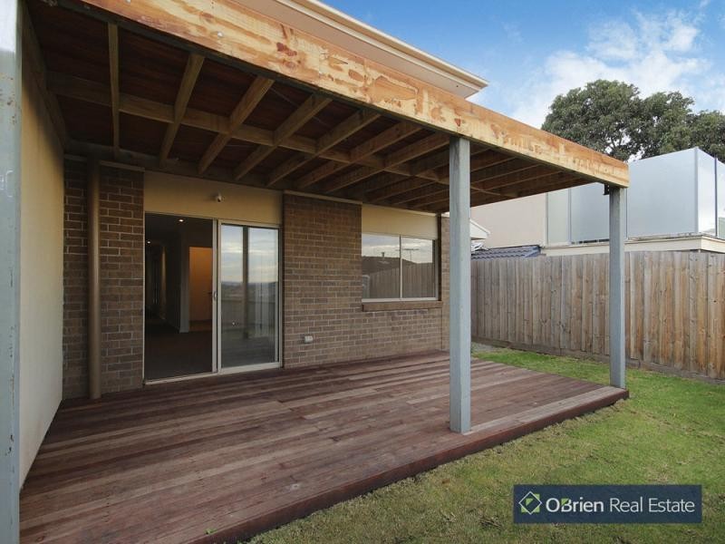 4/297 McCormicks Road, Carrum Downs VIC 3201