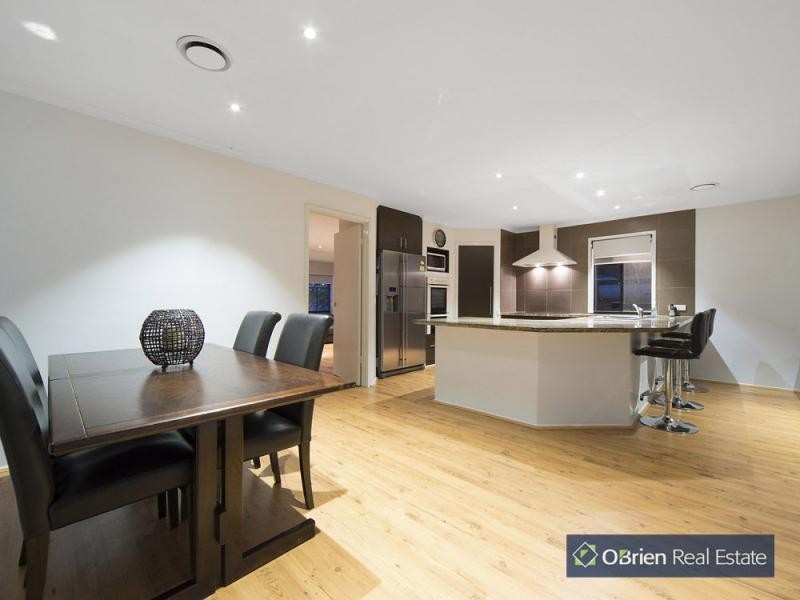 26 Lighthorse Crescent, Narre Warren South VIC 3805