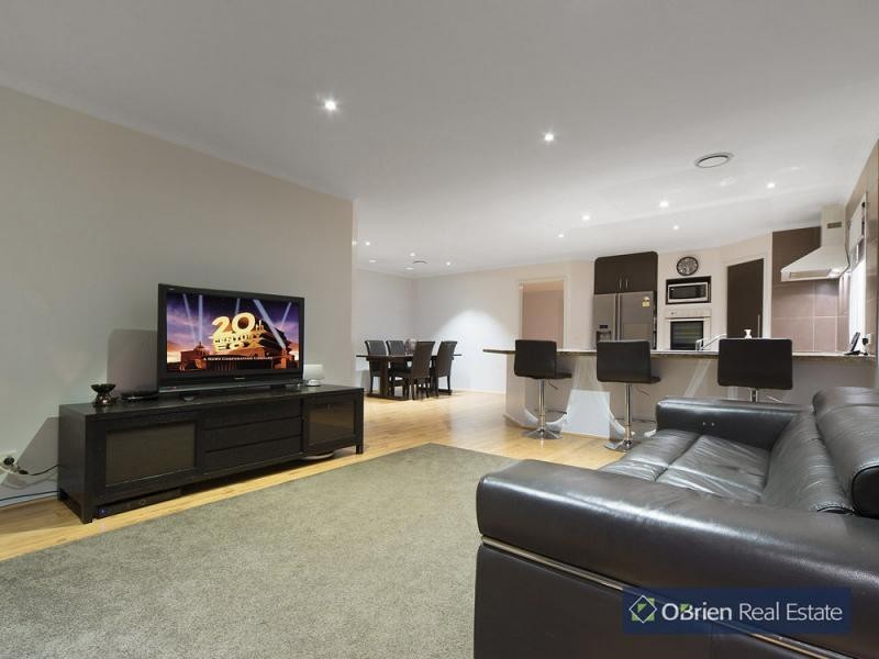 26 Lighthorse Crescent, Narre Warren South VIC 3805
