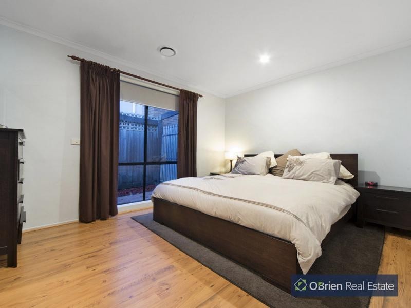 26 Lighthorse Crescent, Narre Warren South VIC 3805