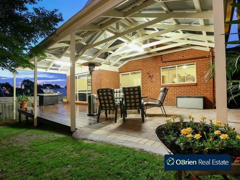 19 Andval Court, Berwick VIC 3806