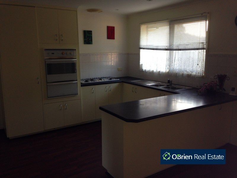 1 Kauri Court, Hampton Park VIC 3976