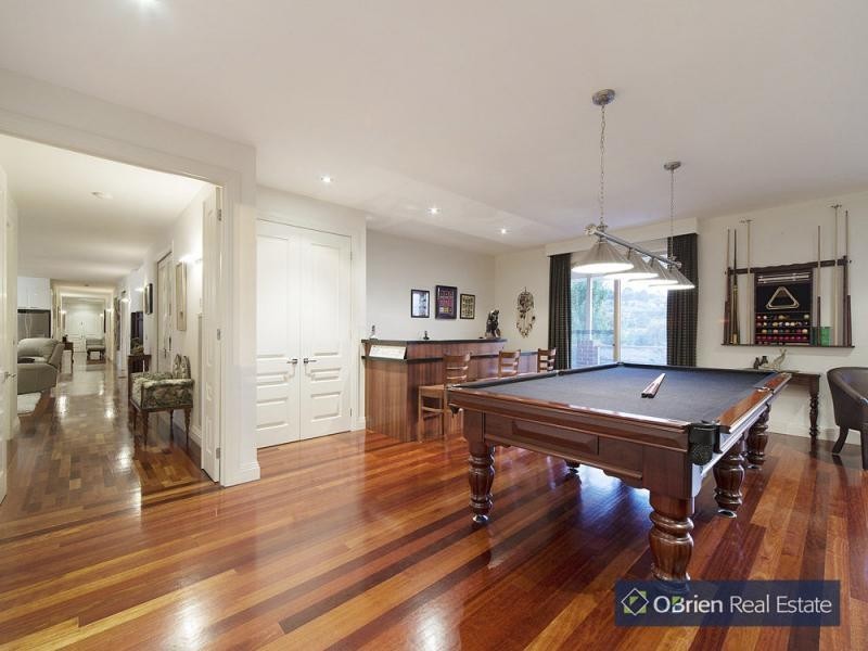 24 Aranmore Crescent, Narre Warren North VIC 3804