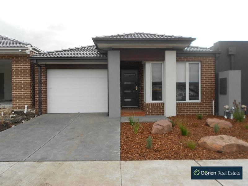 L359 Artfield Street, Cranbourne East VIC 3977
