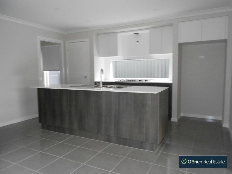 L359 Artfield Street, Cranbourne East VIC 3977