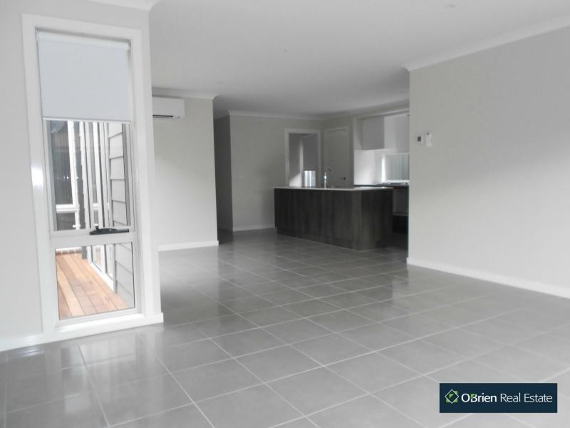 L359 Artfield Street, Cranbourne East VIC 3977
