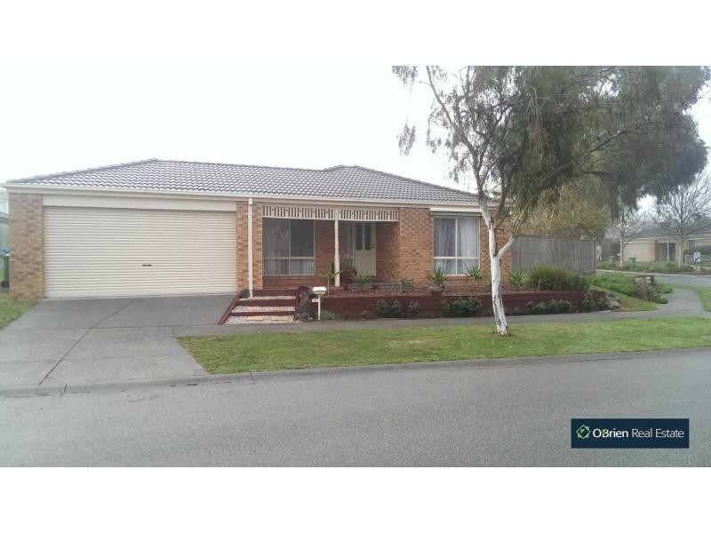 2 Tralee Circuit, Narre Warren VIC 3805