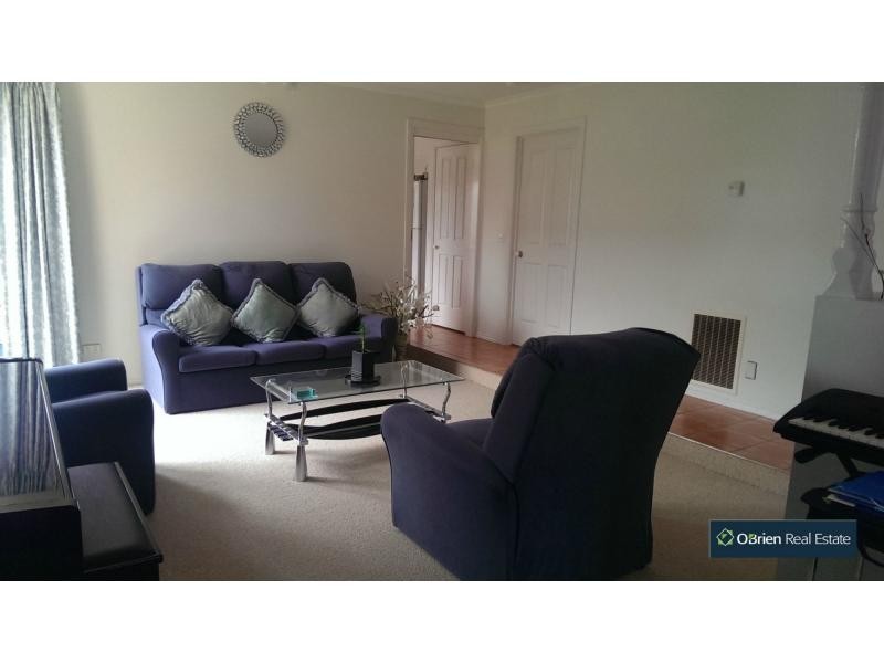 2 Tralee Circuit, Narre Warren VIC 3805