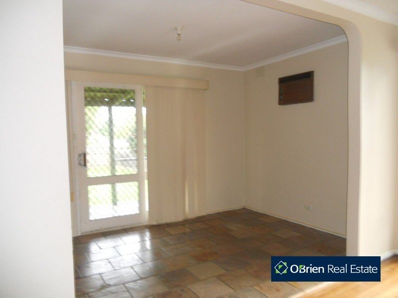 34 Cheviot Avenue, Berwick VIC 3806