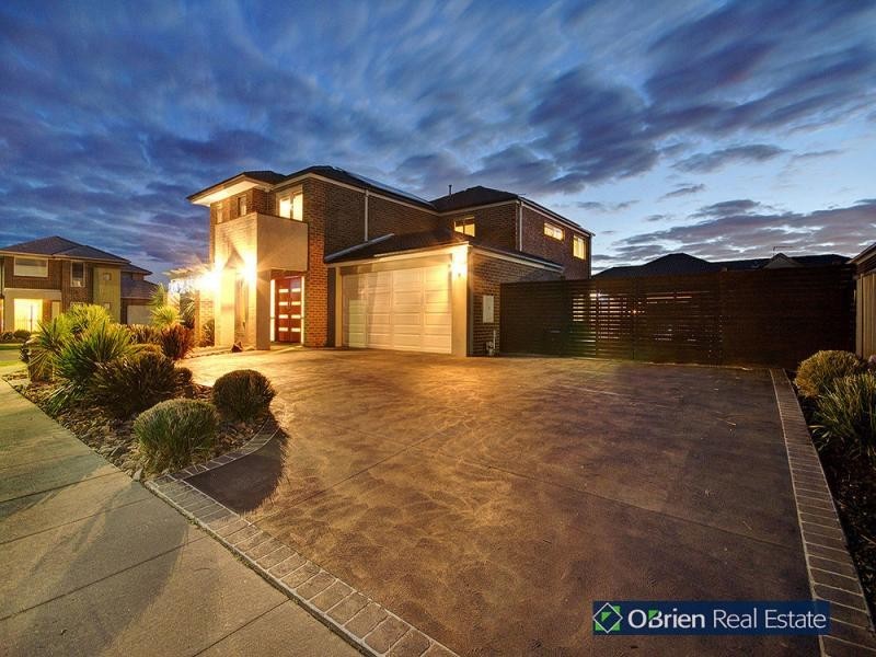 54 Everly Circuit, Pakenham VIC 3810