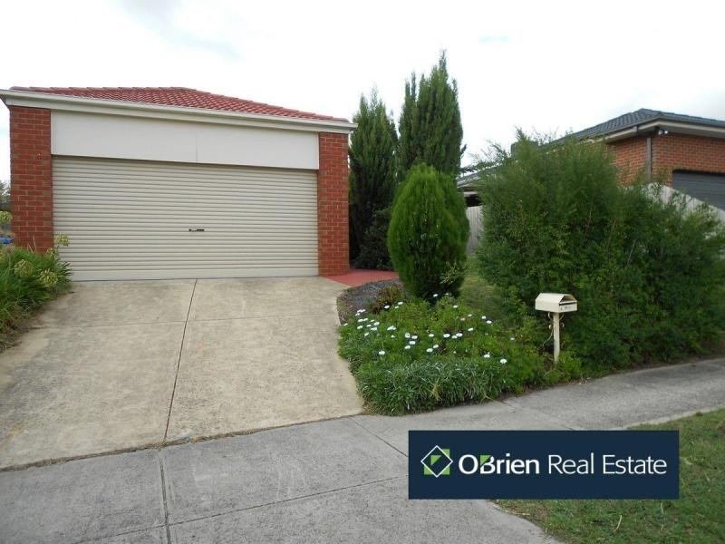 4 Prime Court, Berwick VIC 3806